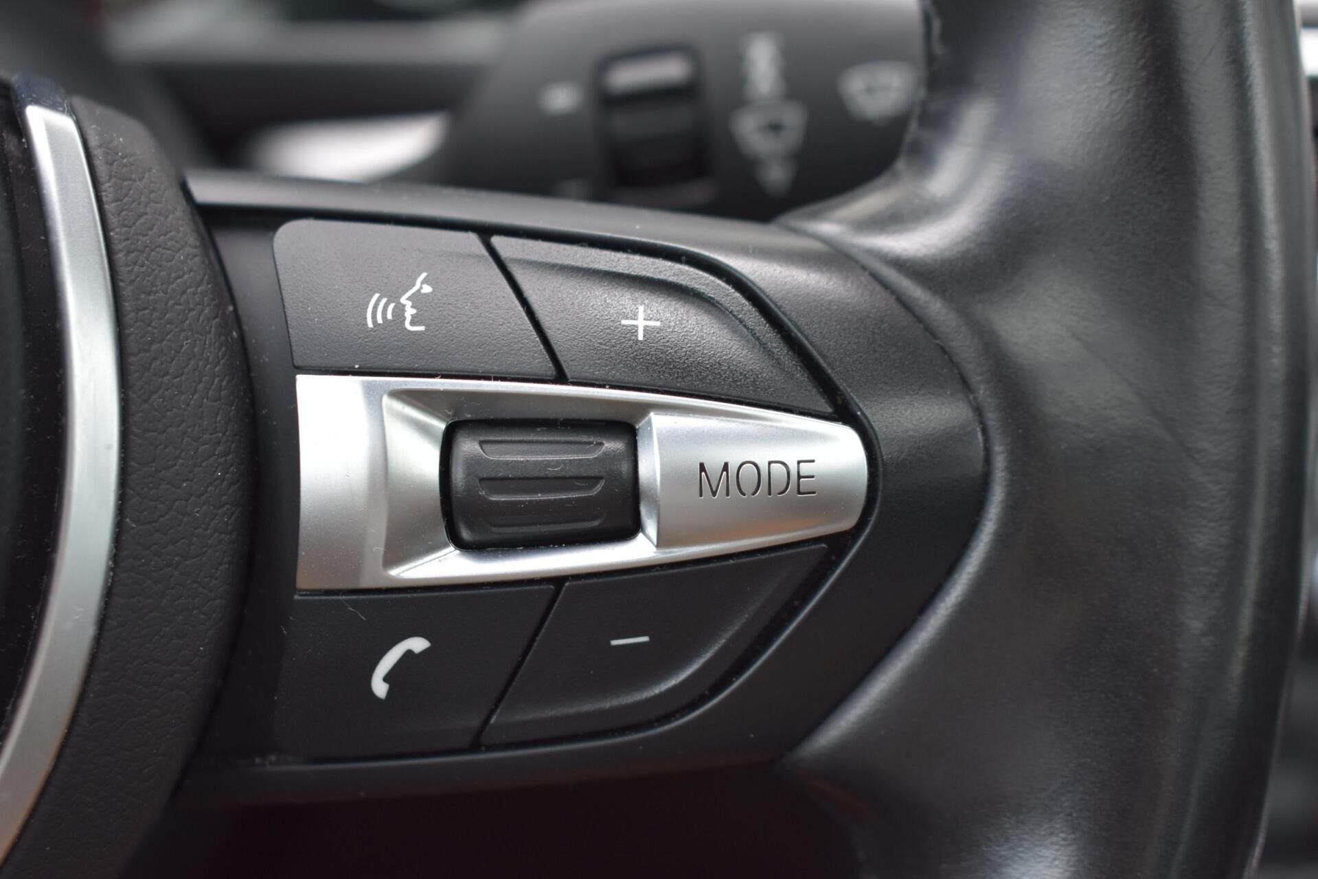 Foto 9 van BMW 5-serie Touring 520i High Executive | Pano | Trekhaak |