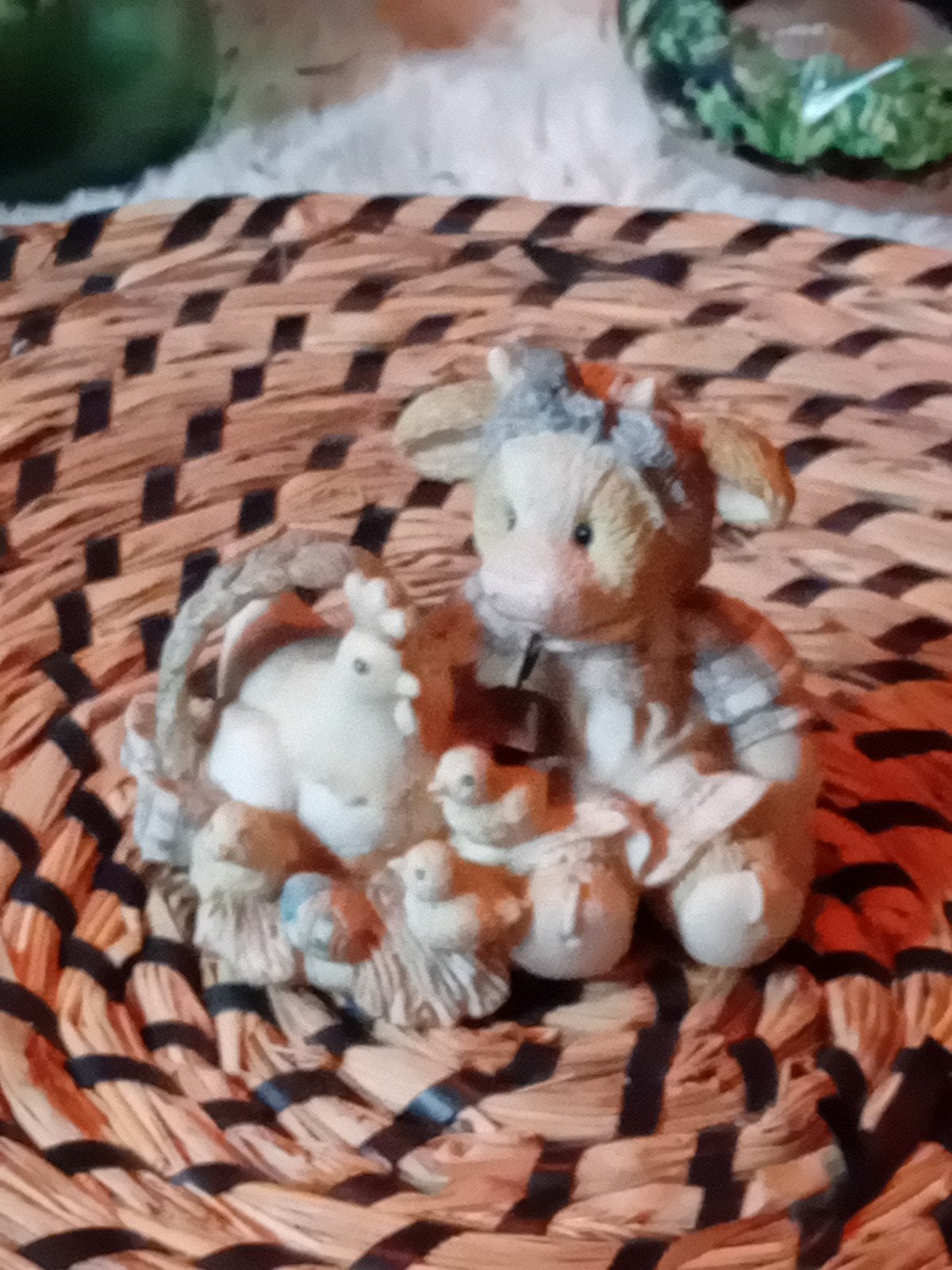 Enesco Mary Rhyner beeldje "An Un-Eggspectable Pleasure!", Verzamelen, Ophalen of Verzenden