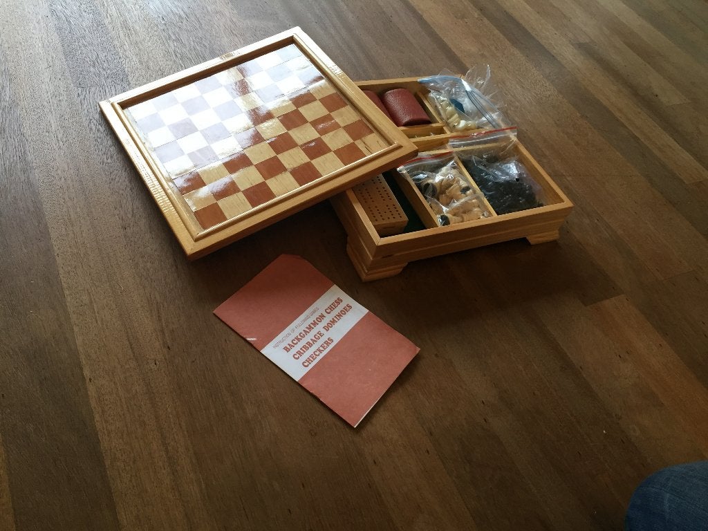 Vintage Schaak en bordspellen doos backagammen schaken, Hobby en Vrije tijd, Drie of vier spelers, Ophalen of Verzenden, Gebruikt