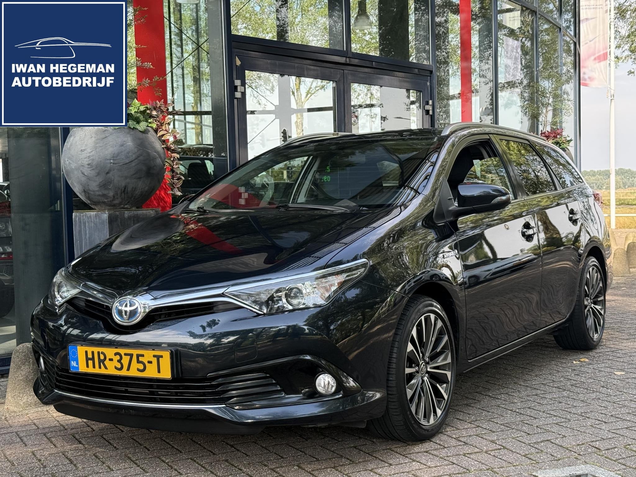 Toyota Auris Touring Sports 1.8 Hybrid Lease | Panoramadak |, Auto's, 12 maanden, Gebruikt, Euro 6, Origineel Nederlands
