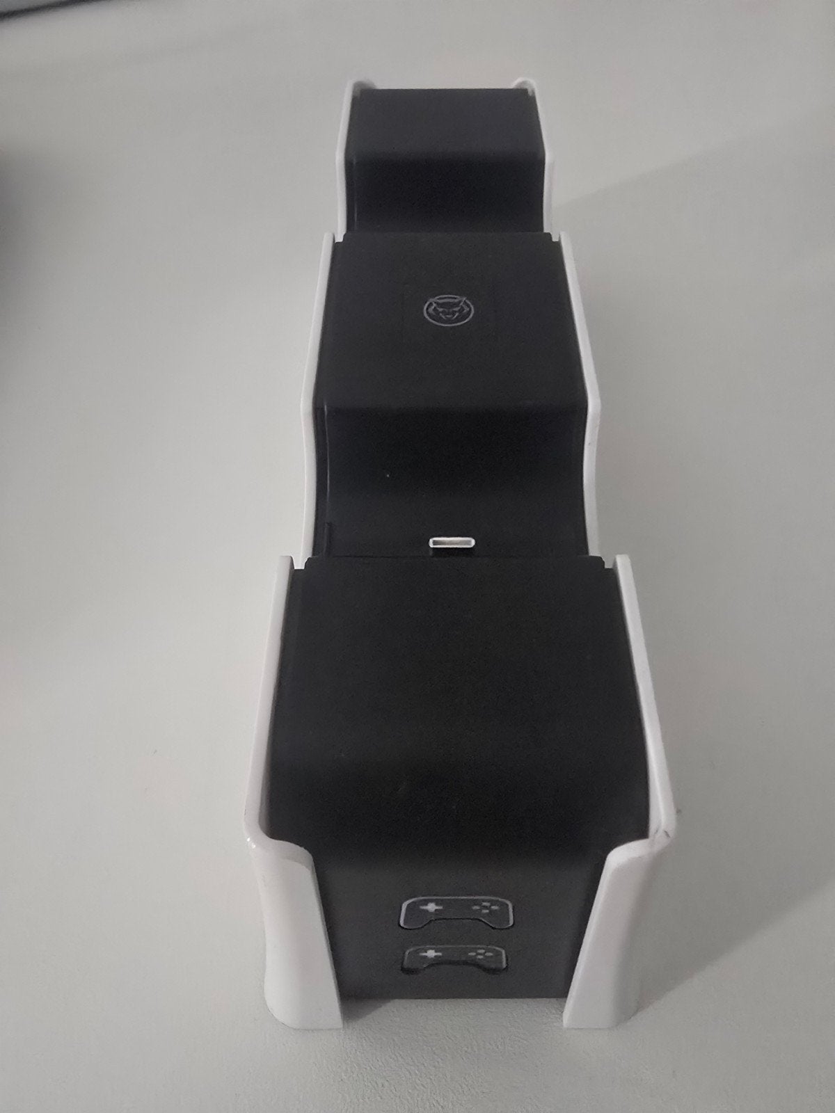 PlayStation 5 DualSense Oplaadstation voor 2 controllers, Ophalen, Zo goed als nieuw, Voeding, Oplader of Kabel, PlayStation 5