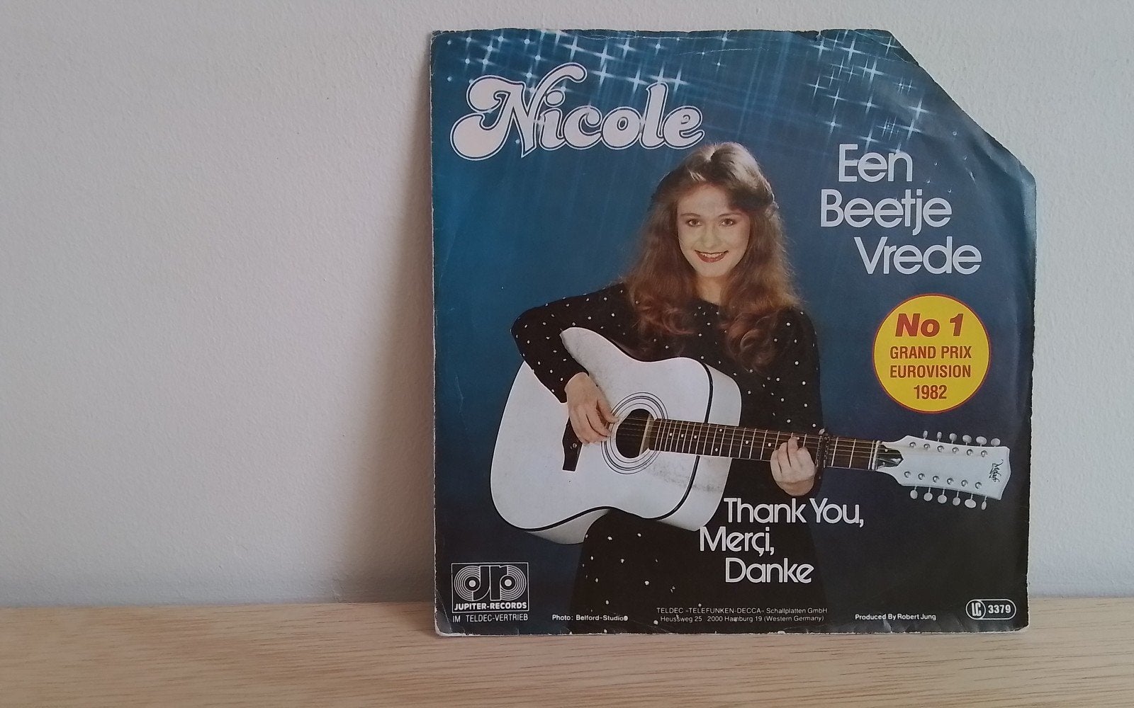 Nicole - een beetje vrede, Ophalen of Verzenden, Zo goed als nieuw, Nederlandstalig