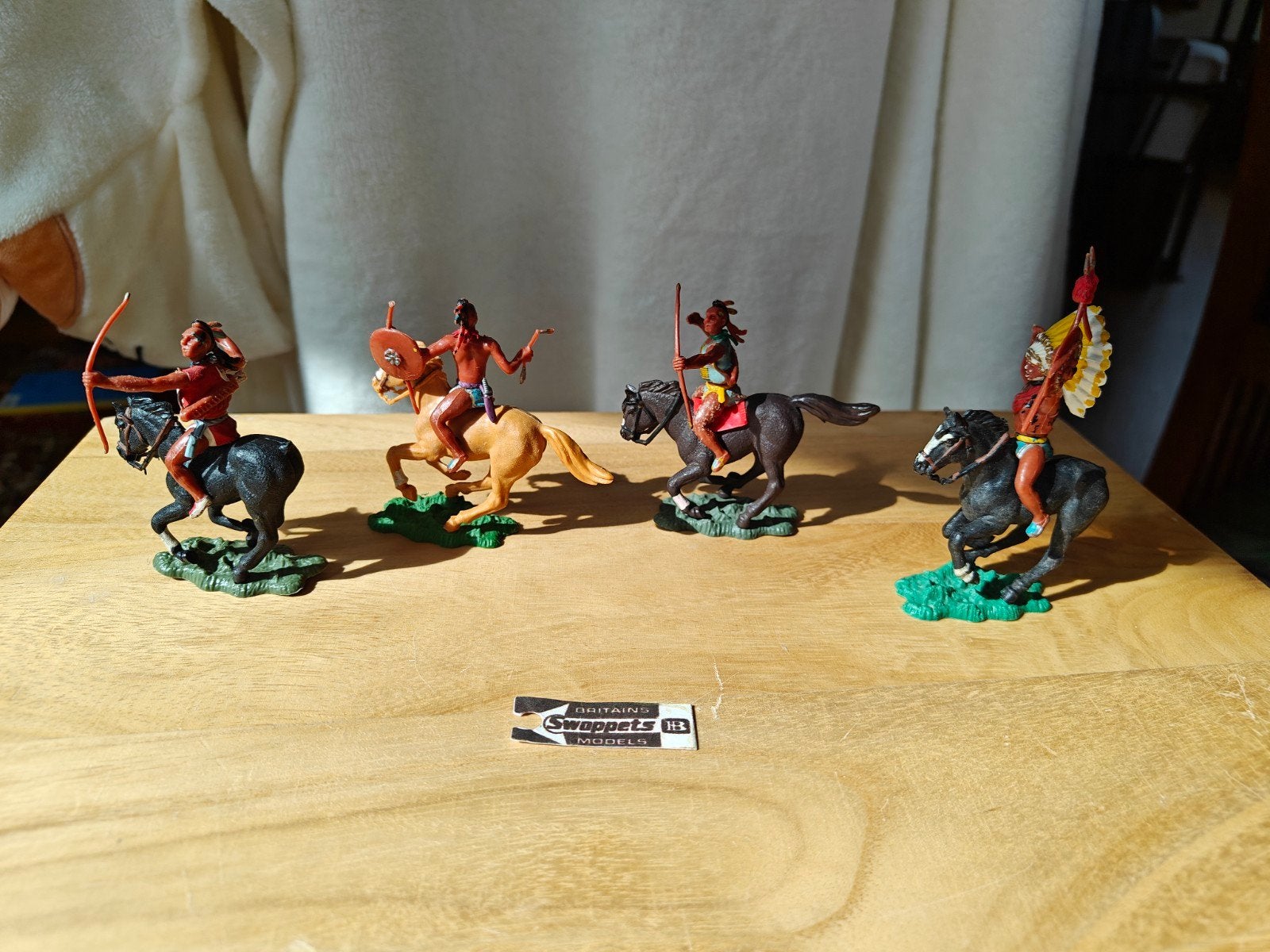 Vintage Britains Swoppet Indianen - 4 Stuks, Ophalen of Verzenden, Gebruikt