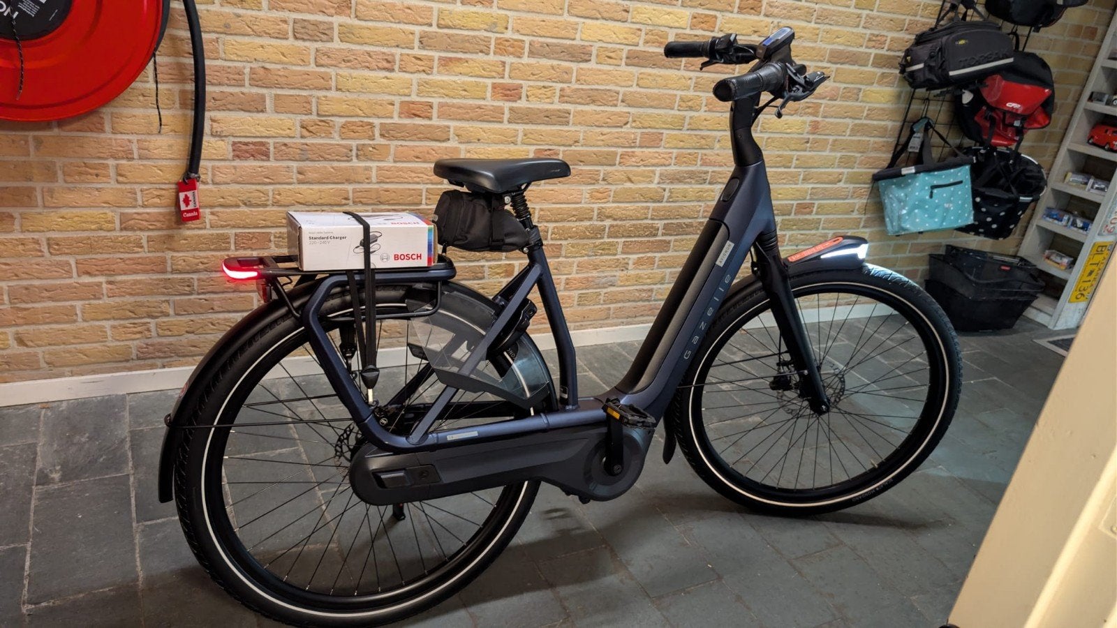GESTOLEN Gazelle Avignon C8, Fietsen en Brommers, Elektrische fietsen, Gazelle, Ophalen