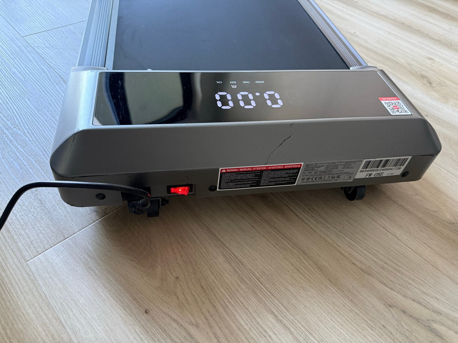 Foto 3 van Compacte Loopband / Walkingpad - Ideaal voor Thuis