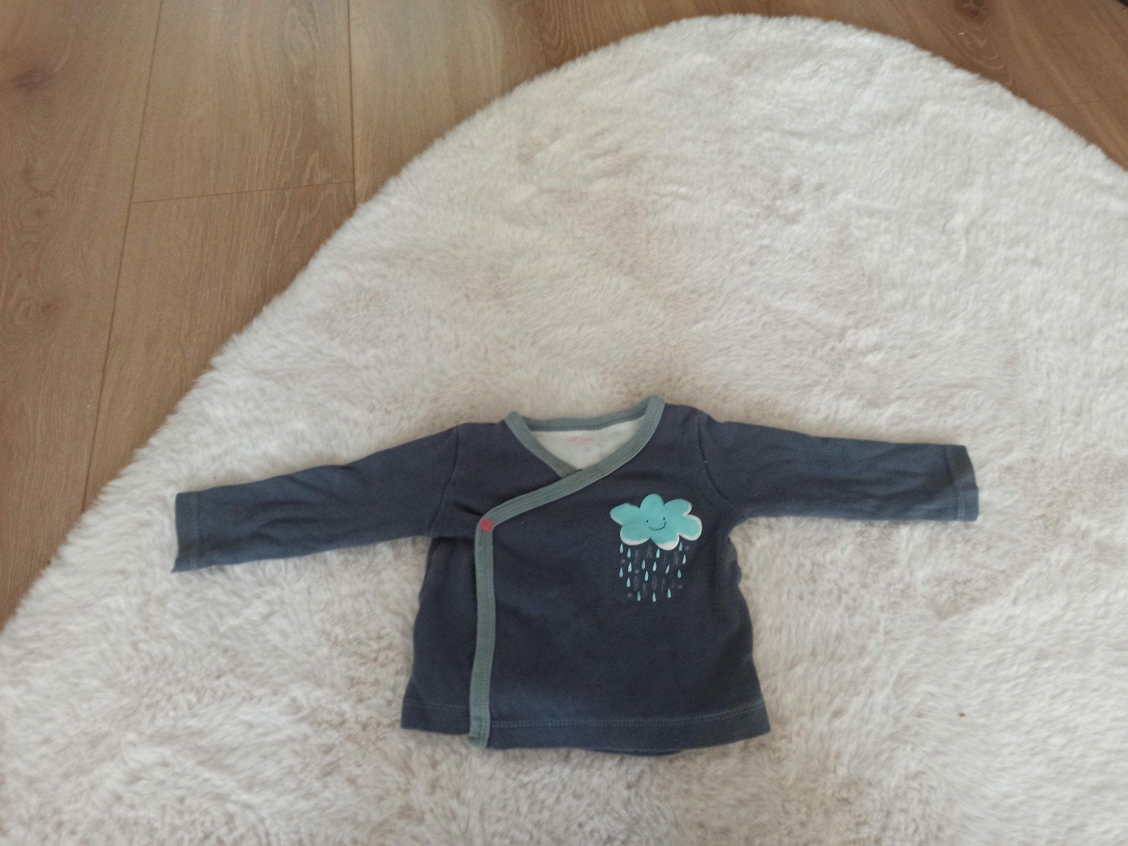 Hema overslagshirtje maat 68 met en wolkje, Kinderen en Baby's, Babykleding | Maat 68, Gebruikt, Jongetje of Meisje, Ophalen of Verzenden