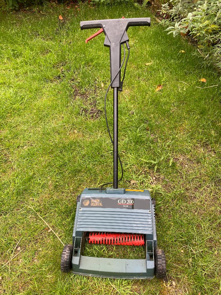 Black and Decker verticuteermachine, Ophalen, Gebruikt, Elektrisch, Black & Decker