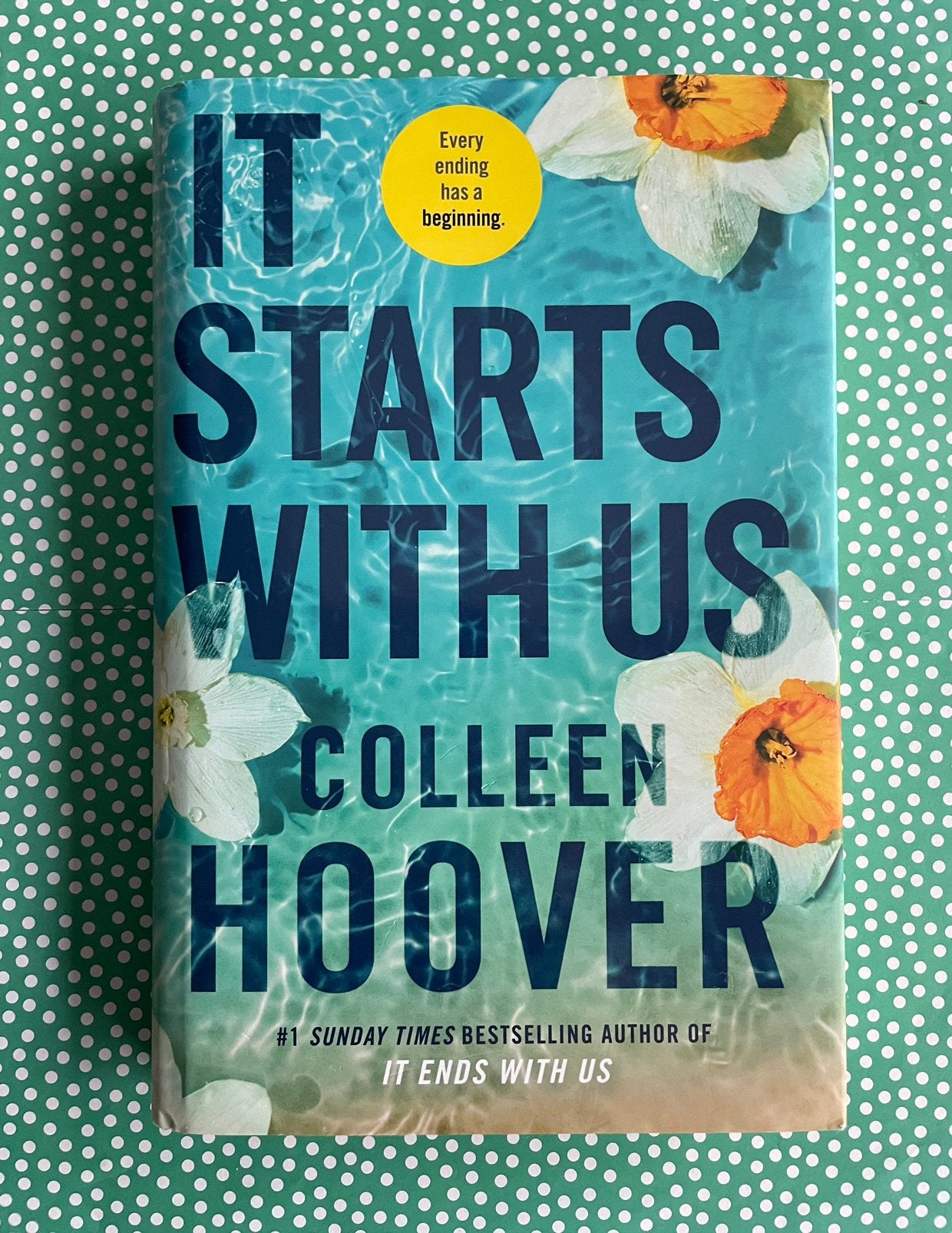 It starts with us, door Colleen Hoover (engelstalig), Ophalen of Verzenden, Zo goed als nieuw