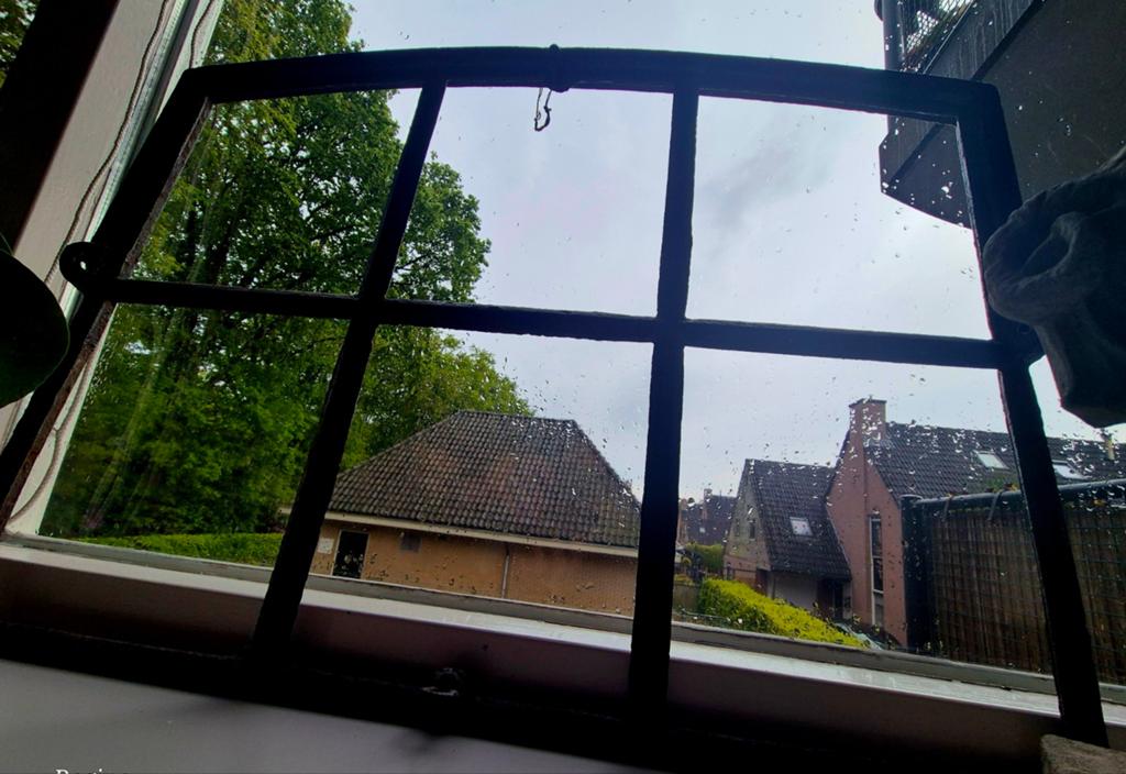 Koeienstal raam/ frame, Ophalen