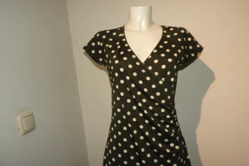 King Louie stretch jurk polkadot dennen groen witte stippen, Kleding | Dames, Maat 38/40 (M), Verzenden, Zo goed als nieuw, King Louie