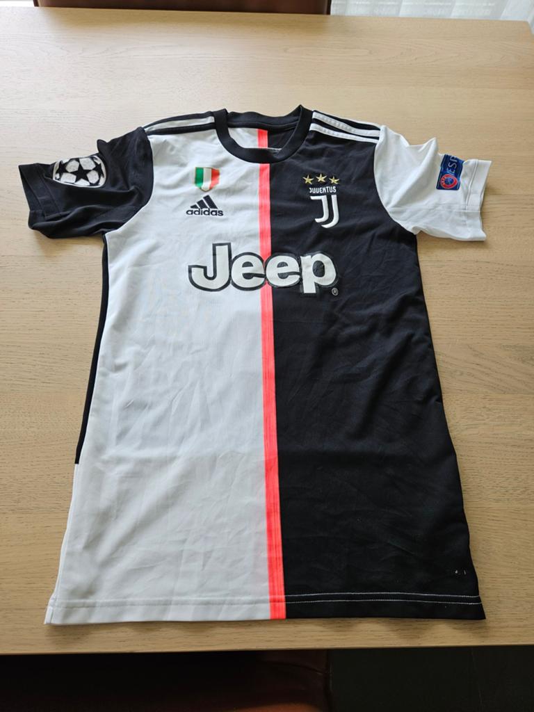 Juventus shirtje, muur stickers, armbandjes en etui, Ophalen of Verzenden, Gebruikt, Buitenlandse clubs, Shirt