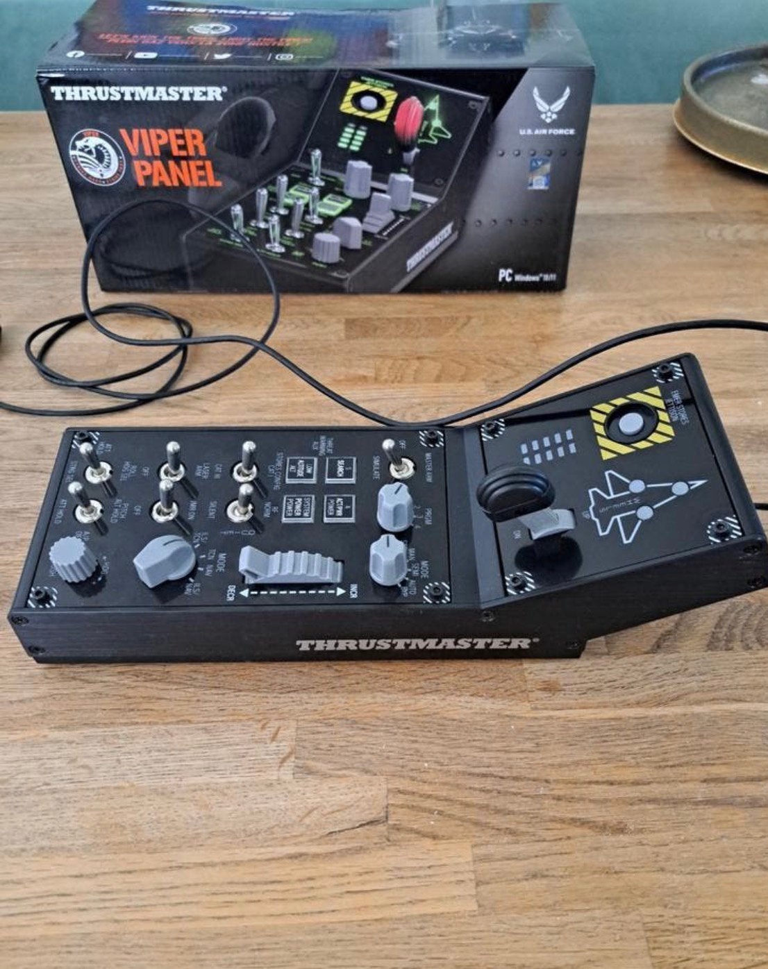 Thrustmaster viper control panel, Computers en Software, Joysticks, Ophalen of Verzenden, Zo goed als nieuw