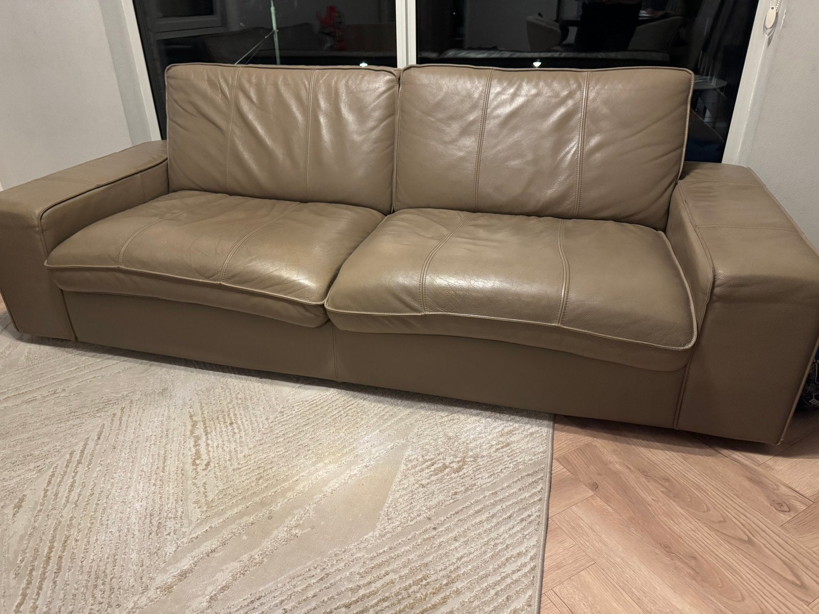 Ikea Leer Taupe Banken 2 stuks 3 zits GRATIS ophalen, Ophalen, Zo goed als nieuw, 75 tot 100 cm, Leer