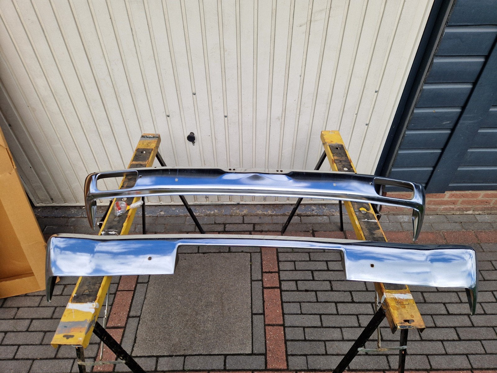 Toyota carina ta14 bumper set nieuw in doos., Ophalen, Voor, Nieuw, Toyota