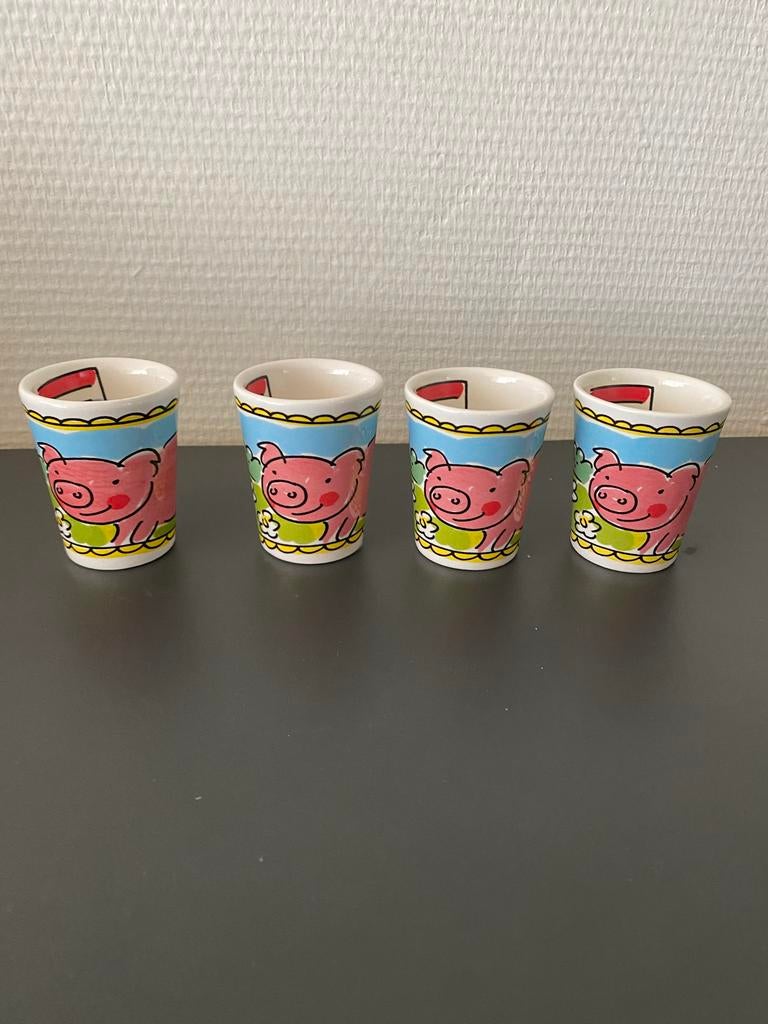 Set van 4 vrolijke varkens eierdopjes blond amsterdam, Glas of Glazen, Keramiek, Ophalen of Verzenden, Zo goed als nieuw