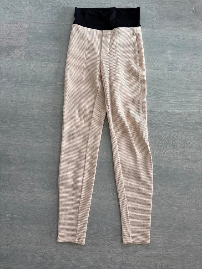 Vanilia broek structure slim chalk, maat 34, Kleding | Dames, Broeken en Pantalons, Gedragen, Maat 34 (XS) of kleiner, Beige, Lang