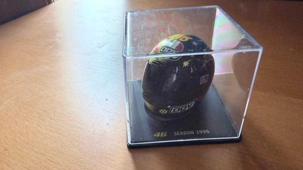 Schaalmodel Helm The Doctor (Valentino Rossi) 1:5, Hobby en Vrije tijd, Modelauto's | 1:5 tot 1:12, Ophalen of Verzenden, Zo goed als nieuw