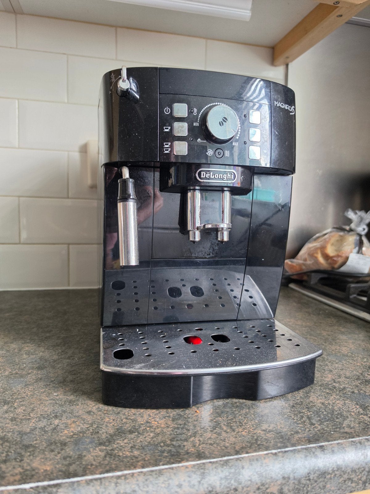 DeLonghi Magnifica S koffiebonenmachine, Ophalen of Verzenden, Gebruikt, Koffiemachine, Koffiebonen