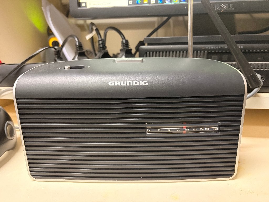 Grundig radio, Ophalen of Verzenden, Nieuw, Radio