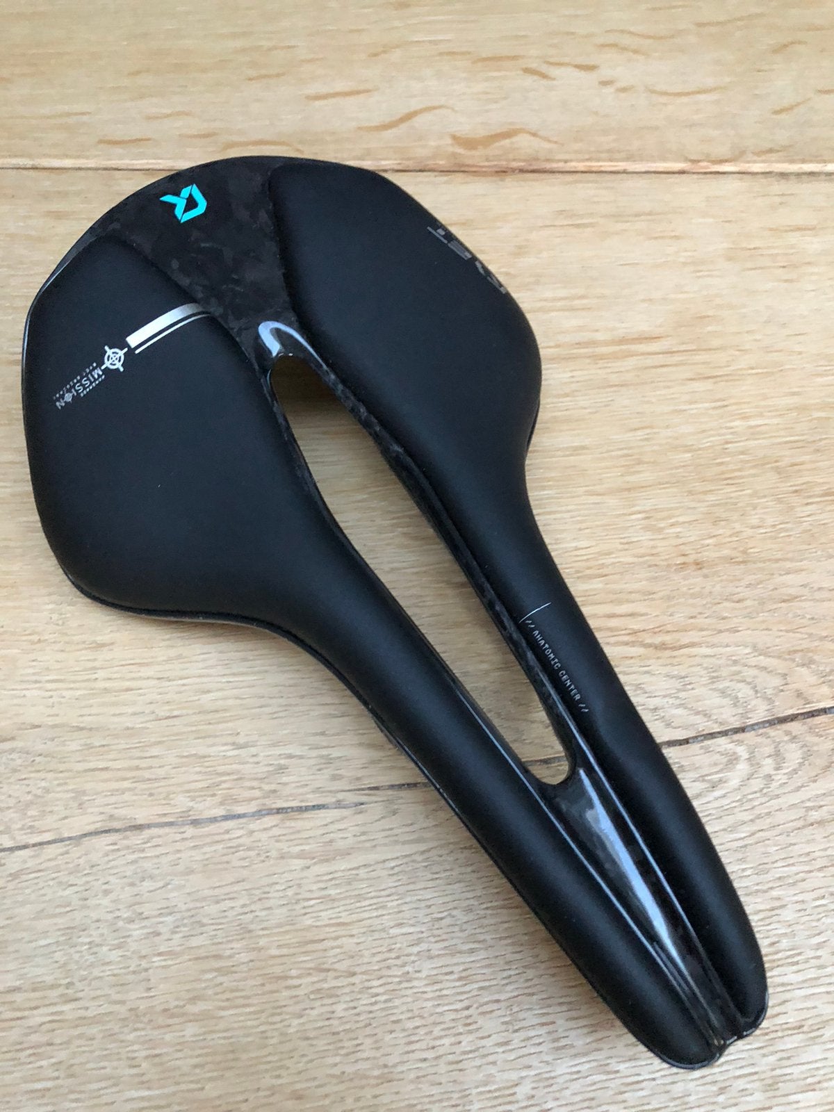 Ryet carbon zadel - 245 x 150 mm, Ophalen of Verzenden, Zo goed als nieuw, Zadel, Carbon