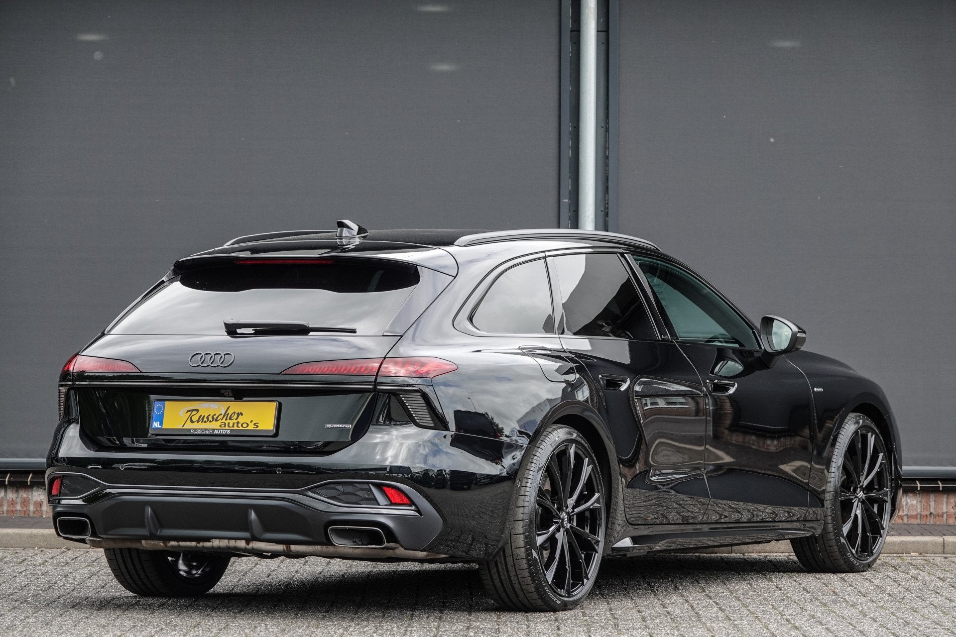 Audi A6 Avant e-hybrid 299Pk | Quattro | MMI Bijrijdersdispl, Auto's, Audi, Automaat, Gebruikt, Zwart, 4 cilinders