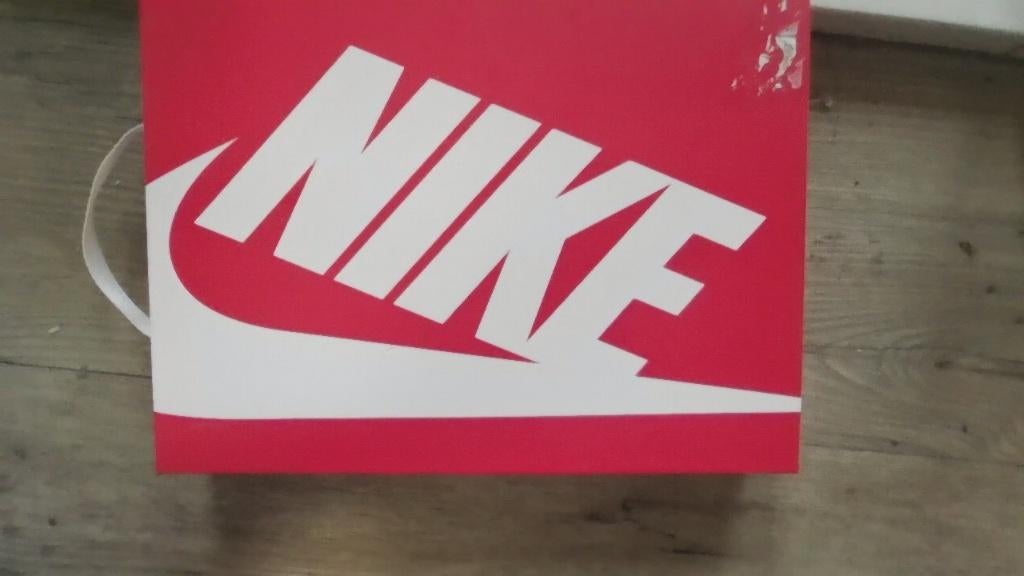 nike handschoenen en muts kinderen panter print kleur paars, Ophalen, Nike, Nieuw, Maat 36 (S)