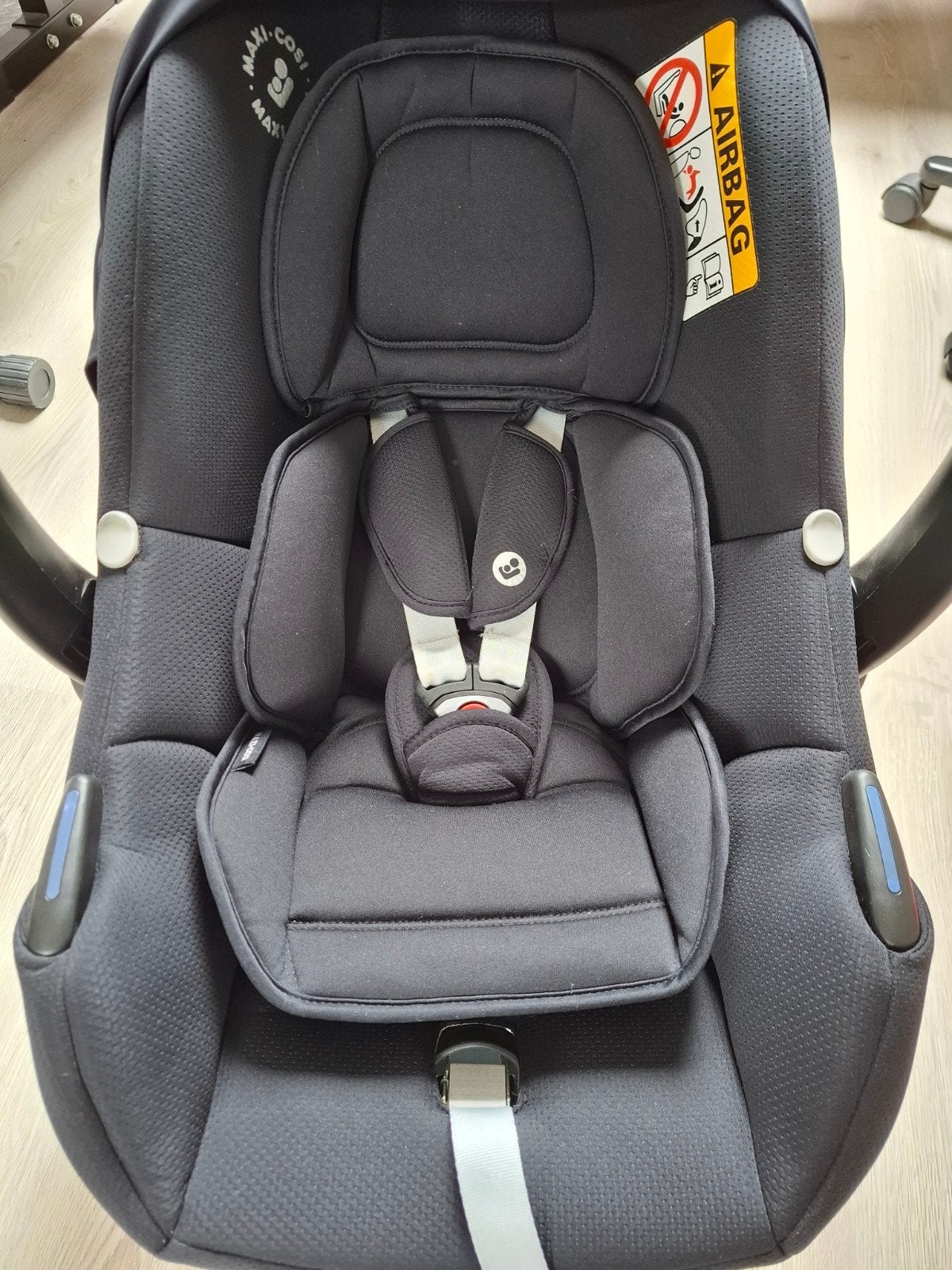 Maxi-Cosi Tinca autostoel met FamilyFix2 base, Ophalen, Zo goed als nieuw, Isofix, 0 t/m 13 kg