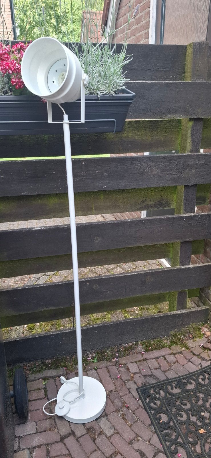 Witte metalen vloerlamp, 150 cm hoog, Ophalen, Gebruikt, Metaal, 150 tot 200 cm
