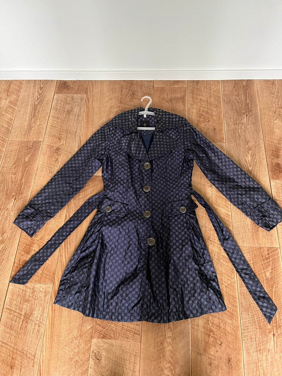 Zomerjas trenchcoat c’ sense, Ophalen, Gedragen, Blauw