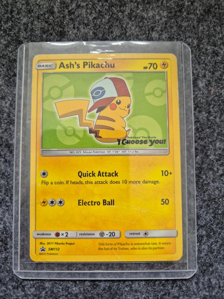 Ash's Pikachu Pokémon Kaart SM112, Ophalen of Verzenden, Zo goed als nieuw, Losse kaart