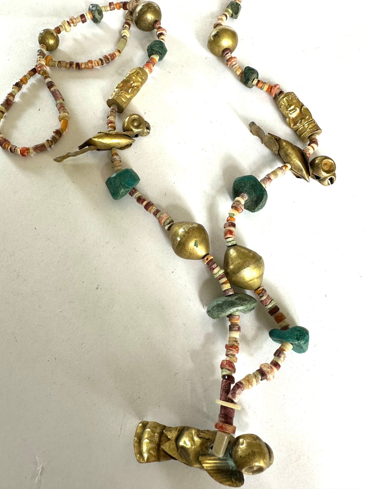 Antieke Pre Columbiaanse Moche ketting uit Peru, Verzenden, Zo goed als nieuw, Overige materialen, Oor- of Traguspiercing