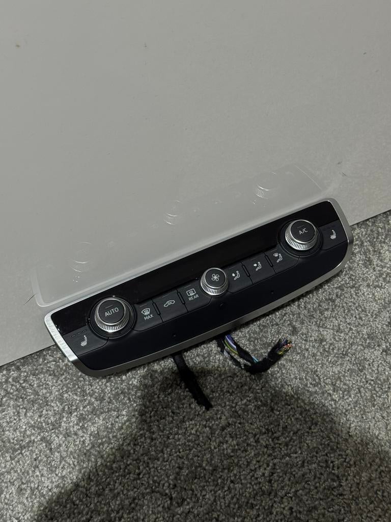 Audi A3 e-tron climate control bedieningspaneel, Auto-onderdelen, Ophalen of Verzenden, Gebruikt, Audi