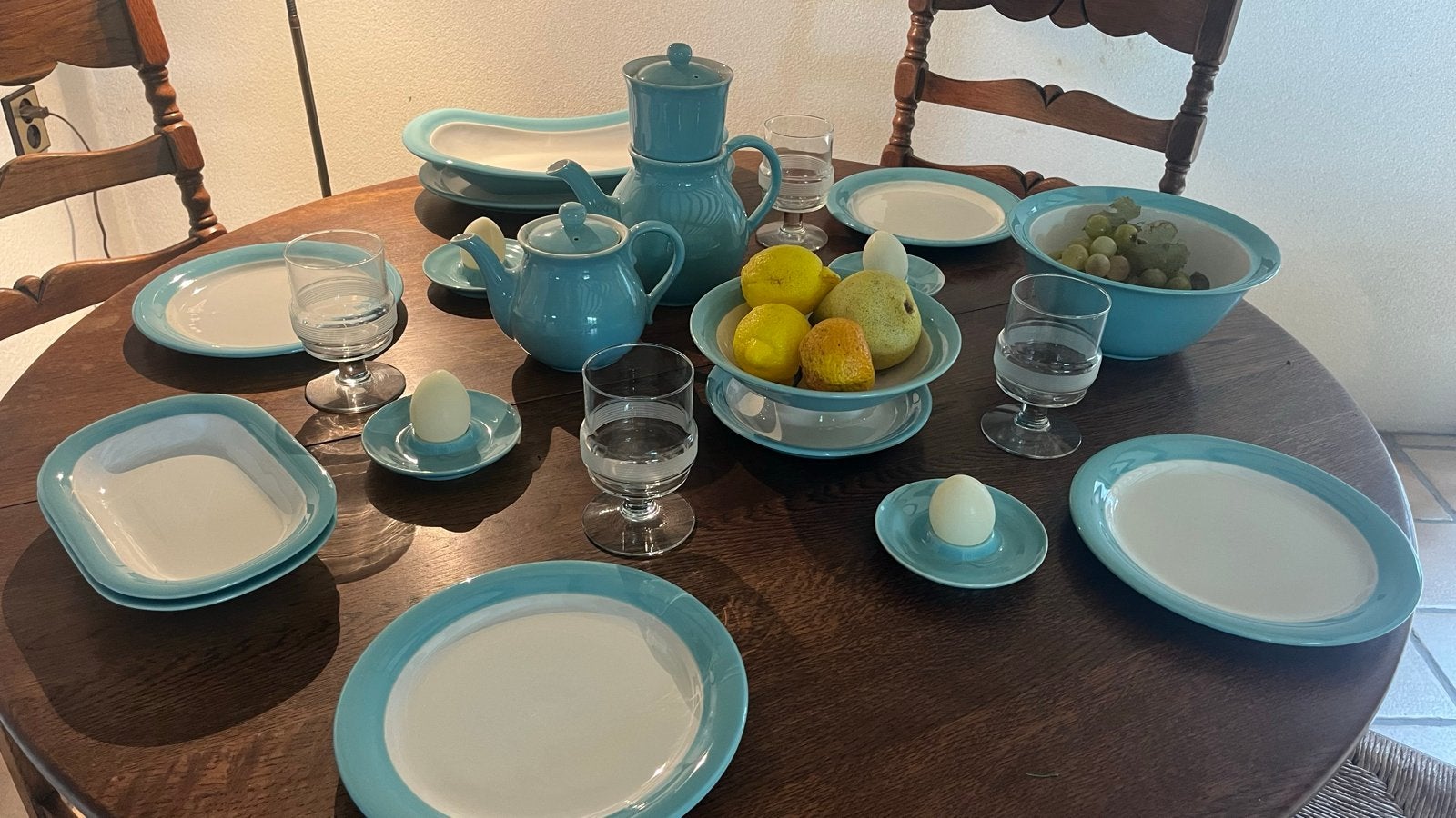 Groot turkoois servies De Driehoek Huizen, Antiek en Kunst, Ophalen