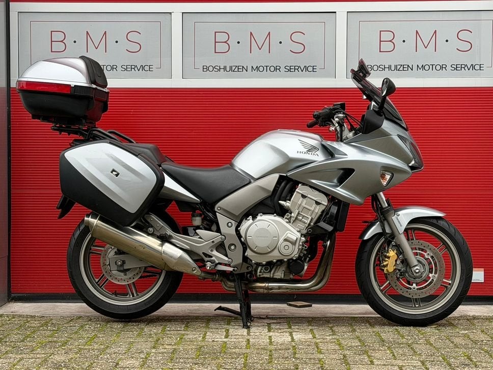 HONDA CBF 1000 A (bj 2006), HONDA, 4 cilinders, Motorrijbewijs A, Bedrijf