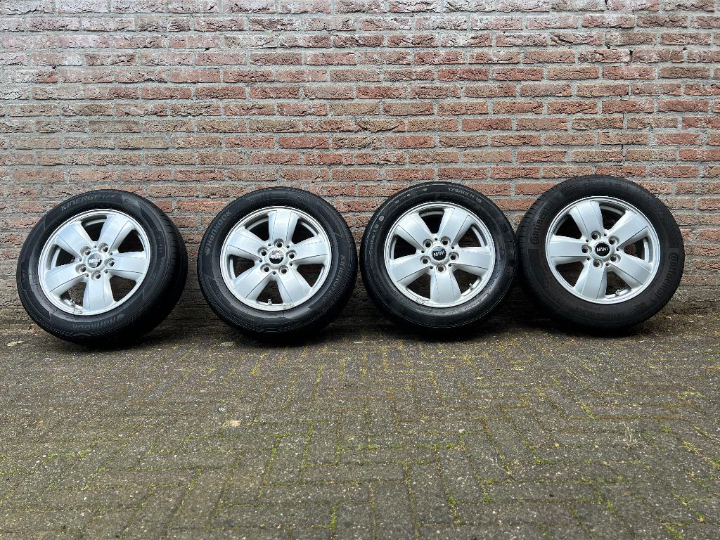 MINI F-serie velgen + banden 175/65R15 Modellen F56 F55 F57, Ophalen, Gebruikt, 15 inch, 175 mm