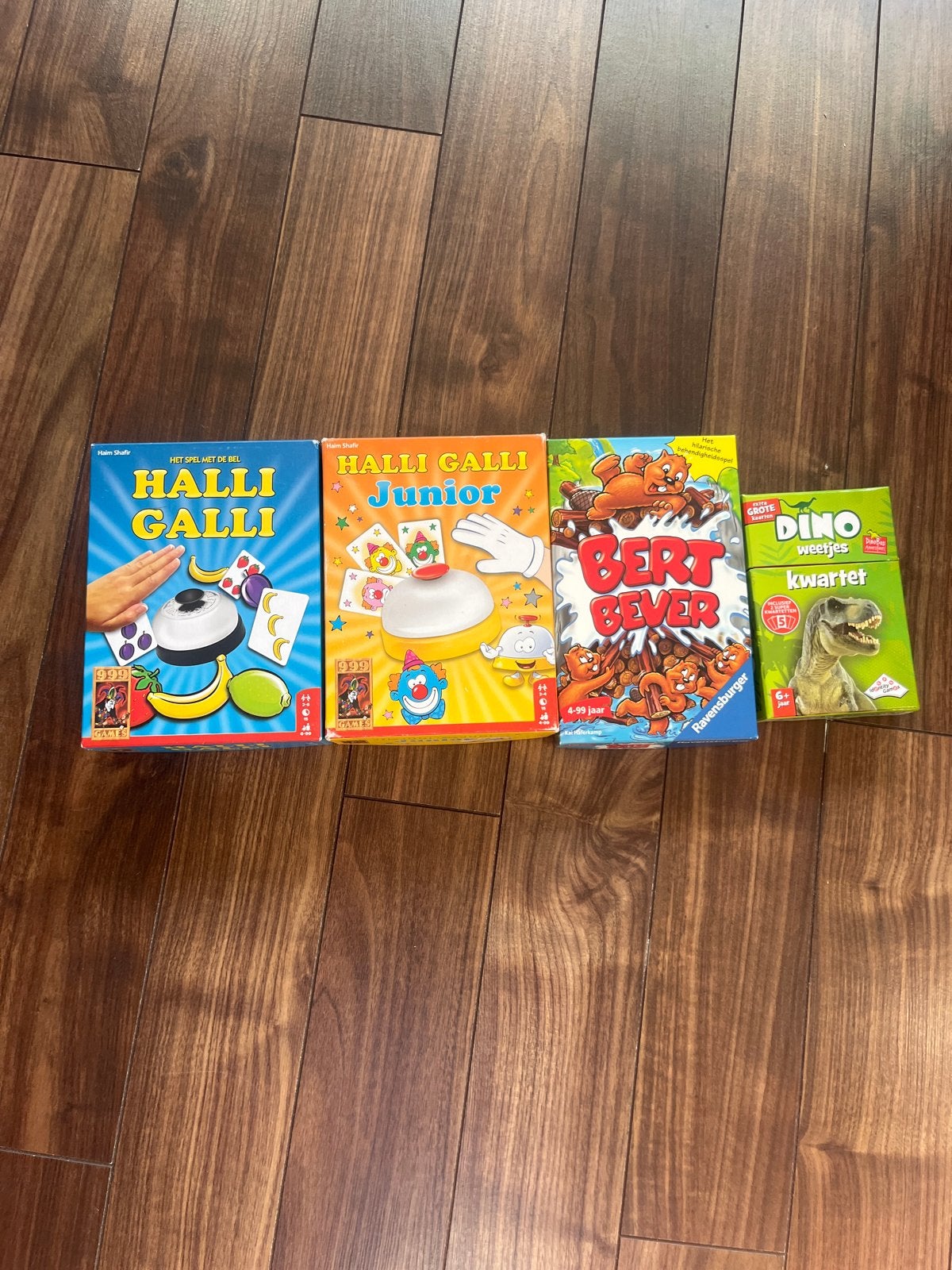 Halli Galli, Bert Bever & Dino Kwartet Spellenpakket, Een of twee spelers, Ophalen of Verzenden, Gebruikt