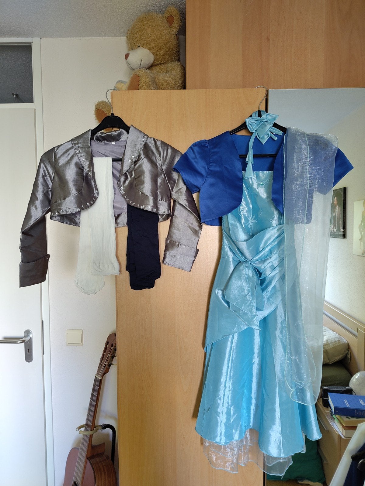 Nette jurk voor meisje (maat 146) met jasjes en accessoires, Ophalen of Verzenden