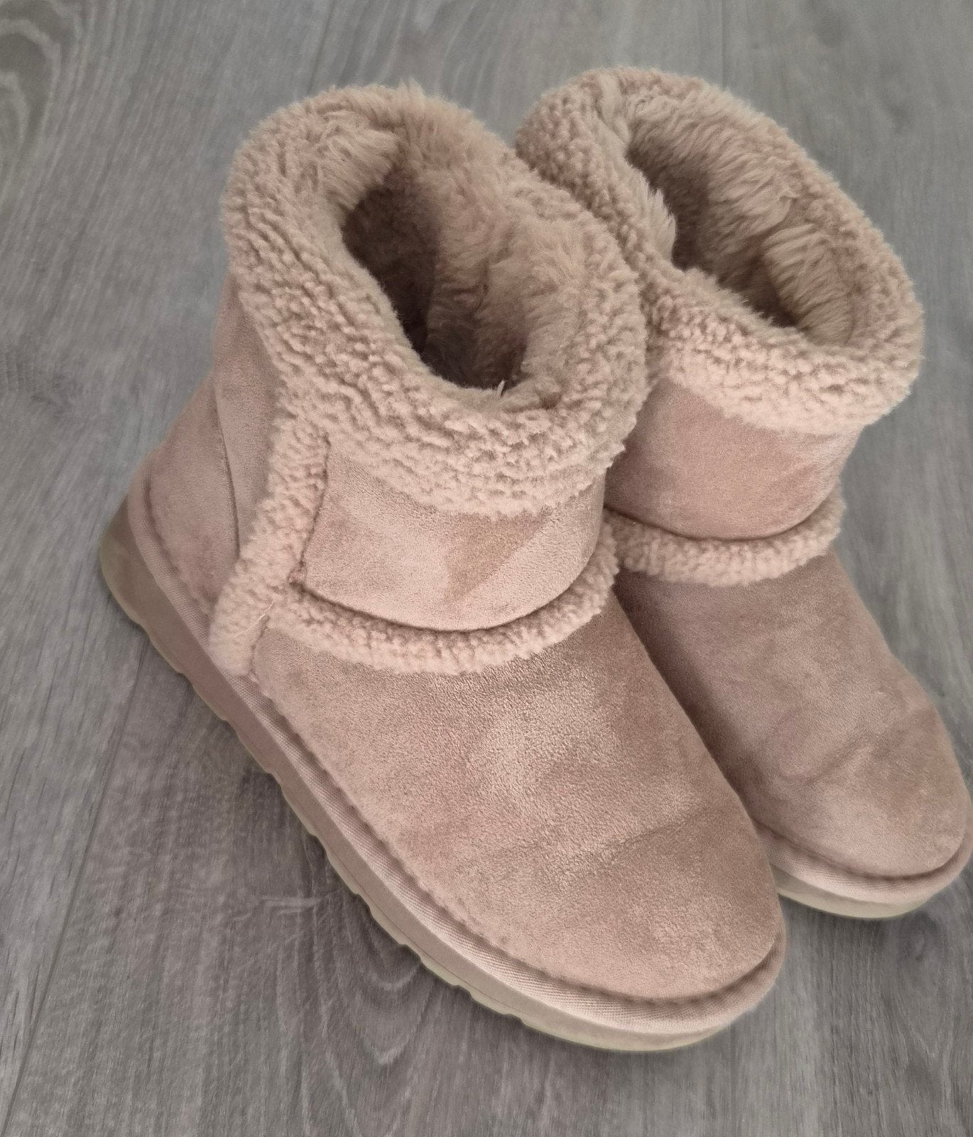 Boots/uggs, maat: 33 (Gebruikt), Ophalen of Verzenden, Gebruikt, Meisje