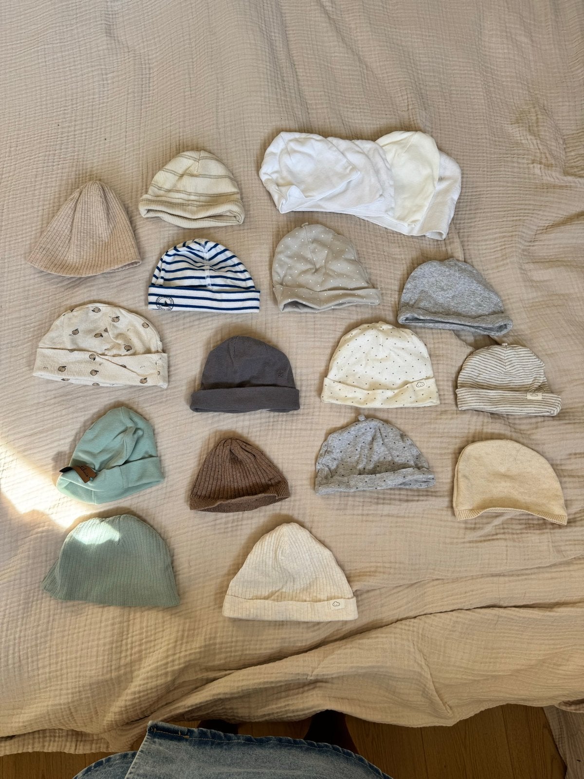 Baby mutsjes van diverse merken, o.a. Nixnut & Petit Bateau, Kinderen en Baby's, Jongetje of Meisje, Maat 56, Ophalen of Verzenden