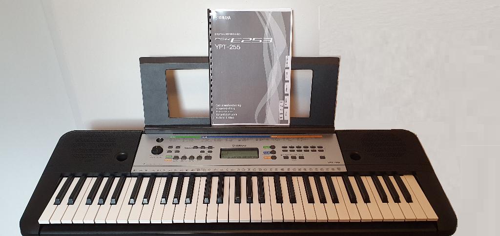 Keyboard Yamaha YPT-255 PSR-E253 Piano Keyboard, Muziek en Instrumenten, Ophalen, Zo goed als nieuw, 61 toetsen, Yamaha