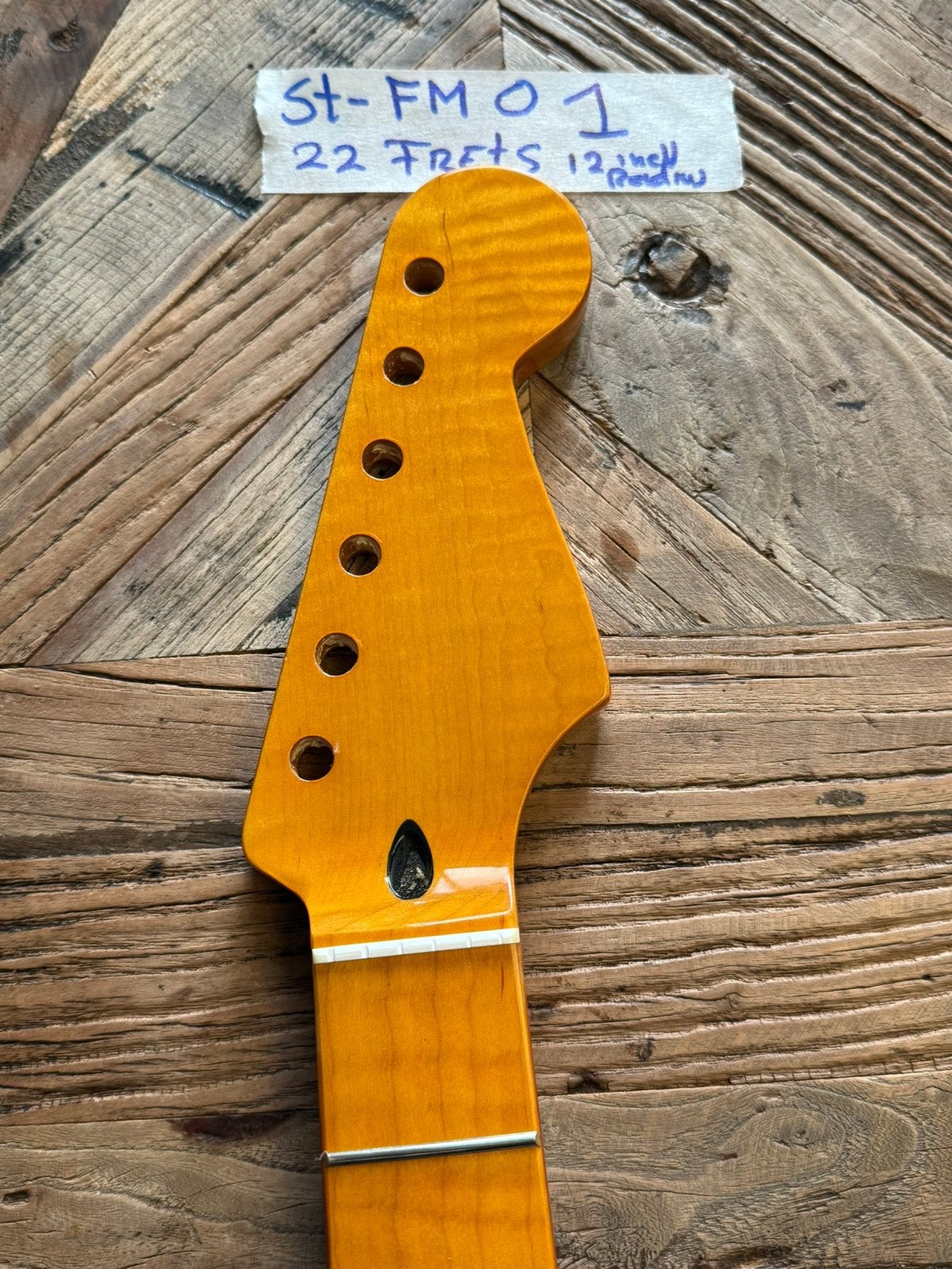 Stratocaster Maple Tigerflame hals 12 inch radius” STFM02, Verzenden, Geen, Geen, Jpsg