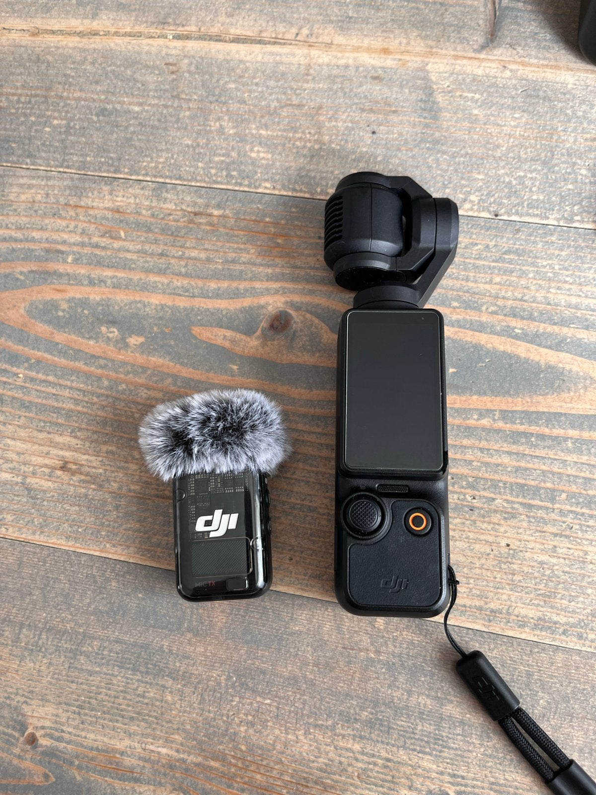 Foto 4 van DJI Osmo Pocket 3 Creator Combo met accessoires en koffer