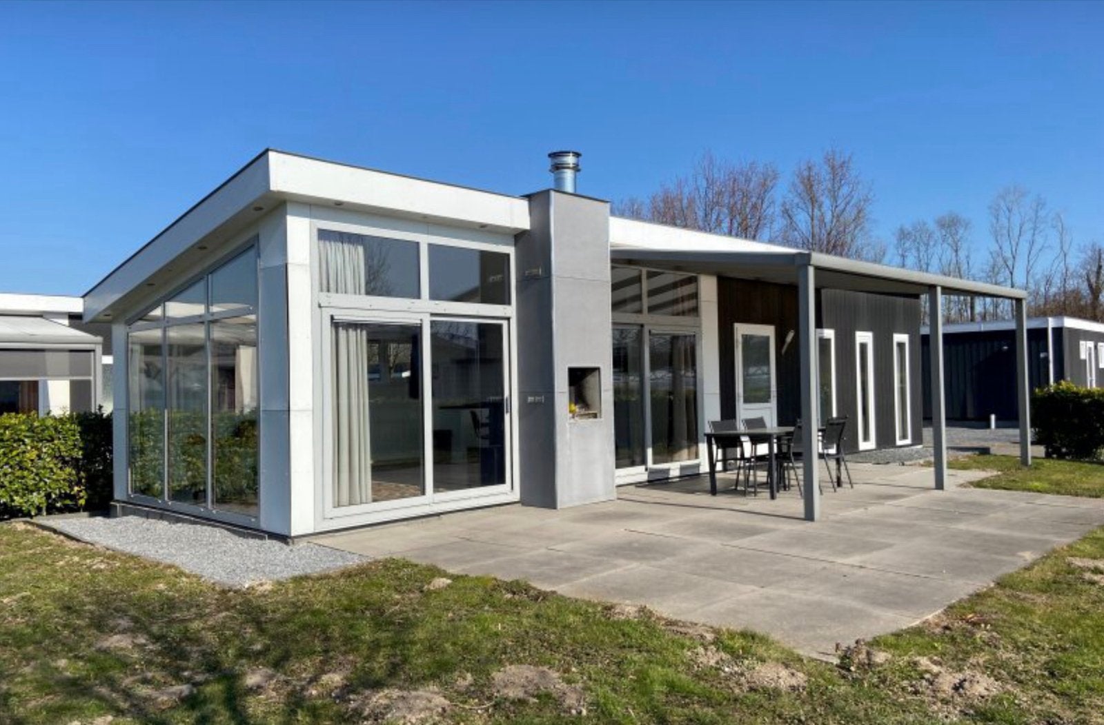 Chalet te koop aan de Biesbosch voor permanente bewoning, Noord-Brabant, 2 slaapkamers, Recreatiepark, Chalet, Bungalow of Caravan