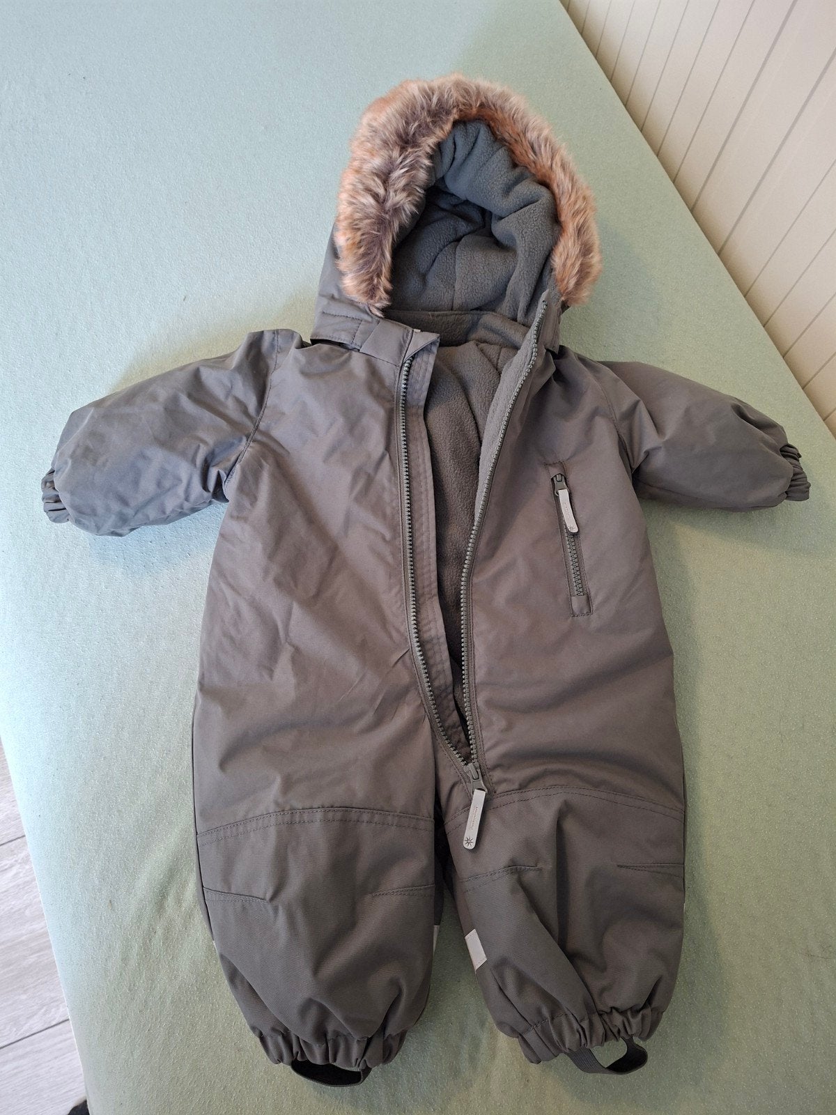 H&M Baby Sneeuwpak/Skipak Maat 68 (4-6M) Grijs, Kinderen en Baby's, Ophalen, Jongetje of Meisje, H&M, Zo goed als nieuw