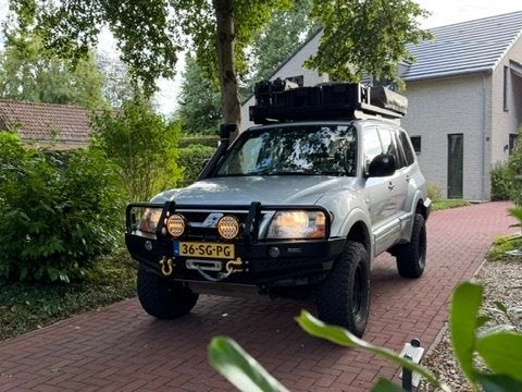 Mitsubishi Pajero 3.2 DI-D Dakar - 2006 | Overland Ready, Auto's, Automaat, Zwart, 4 cilinders, 241 €/maand