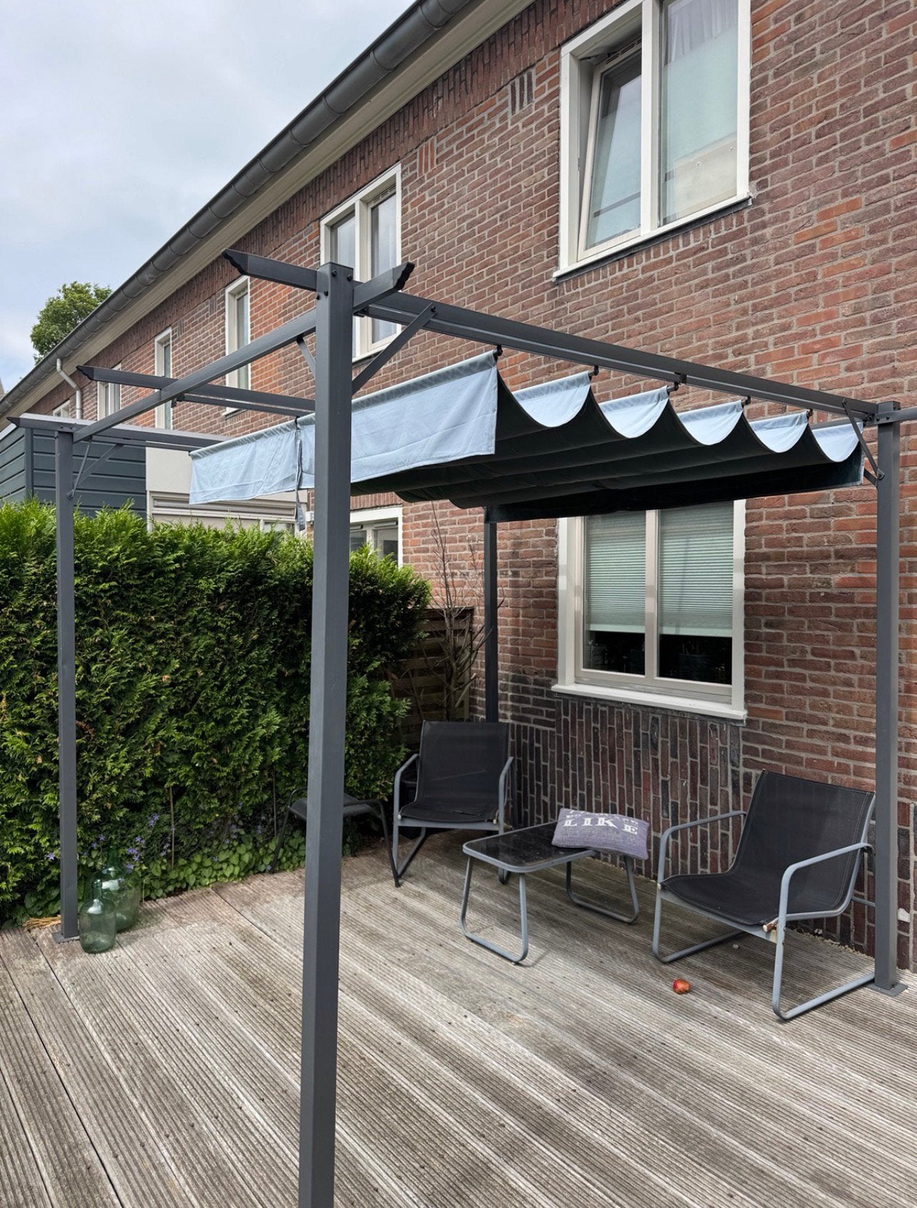 Modern Paviljoen met Uitschuifbaar Doek - Grijs, Zo goed als nieuw, 4 tot 6 meter, Paviljoen, 5 tot 8 meter