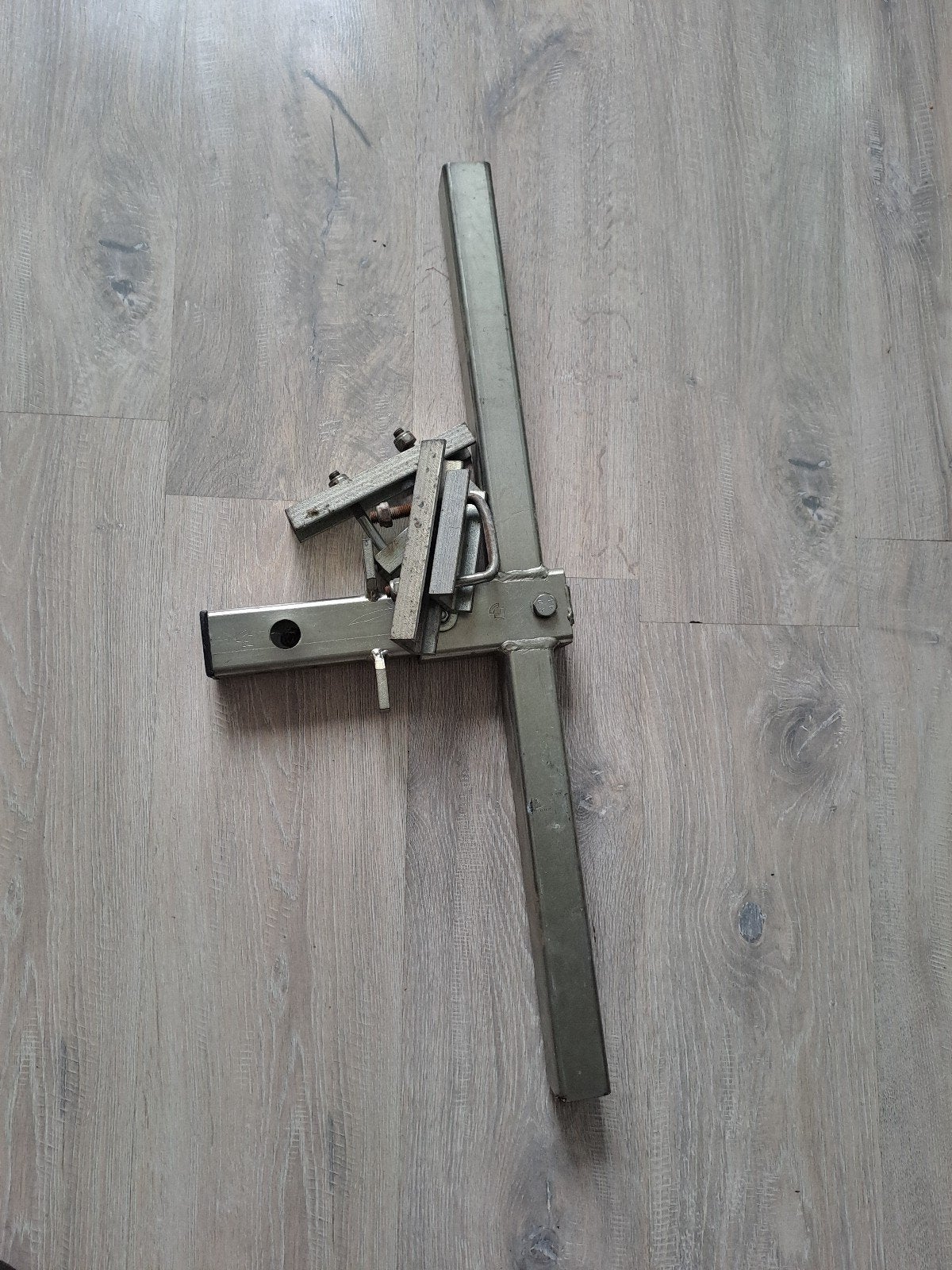 Originele en oerdegelijke Twinny Load caravandissel-adapter.