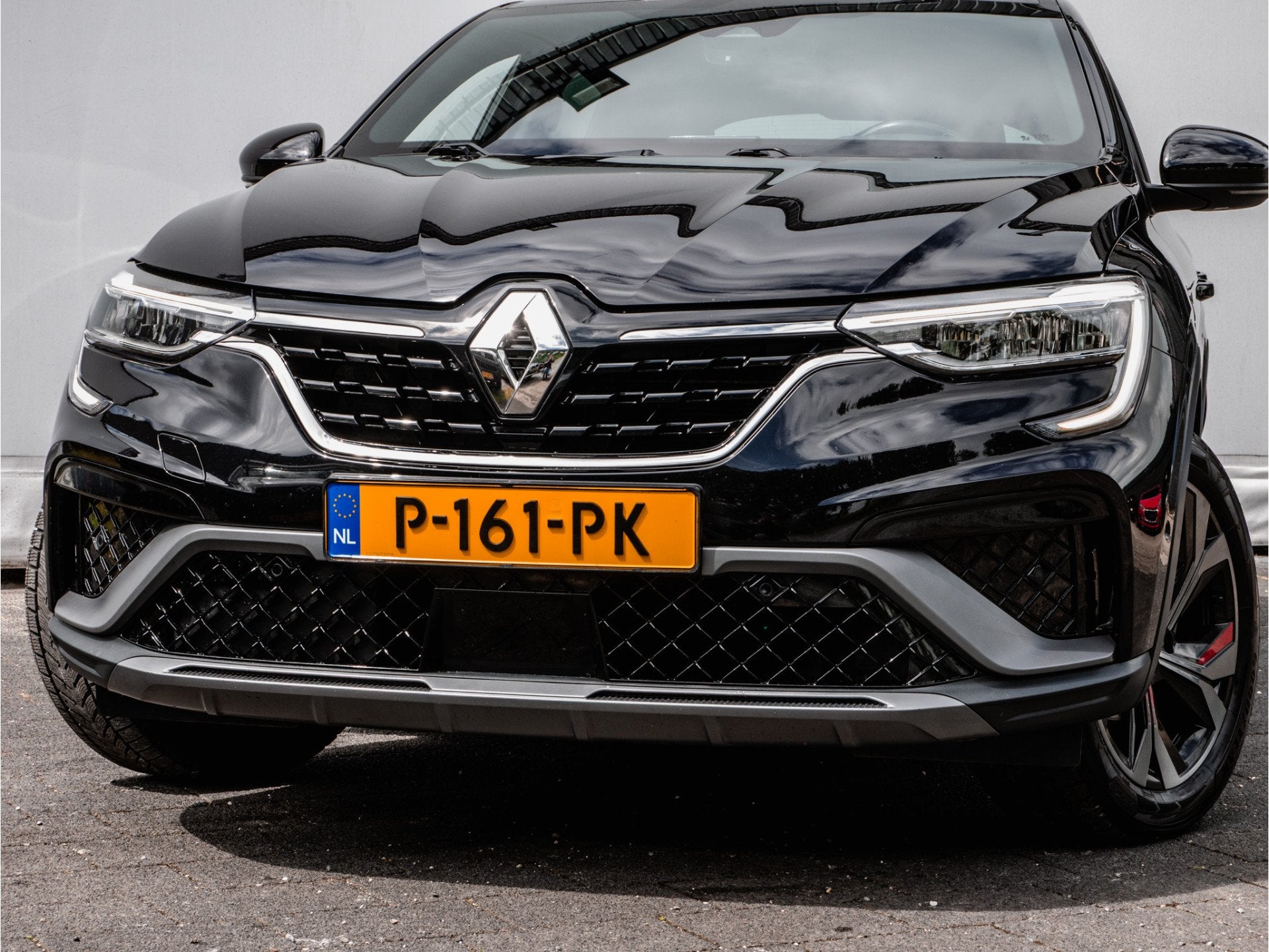 Renault Arkana 1.6 E-Tech Hybrid 145 R.S. Line Trekhaak/ Led, Auto's, Renault, Arkana, Gebruikt, Met garantie (alle), Zwart