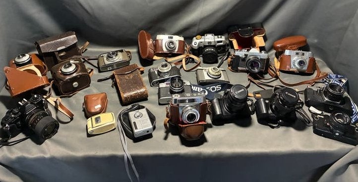 Grote collectie vintage camera's, flitsers en accessoires, Ophalen of Verzenden, Gebruikt, Compact, Overige Merken