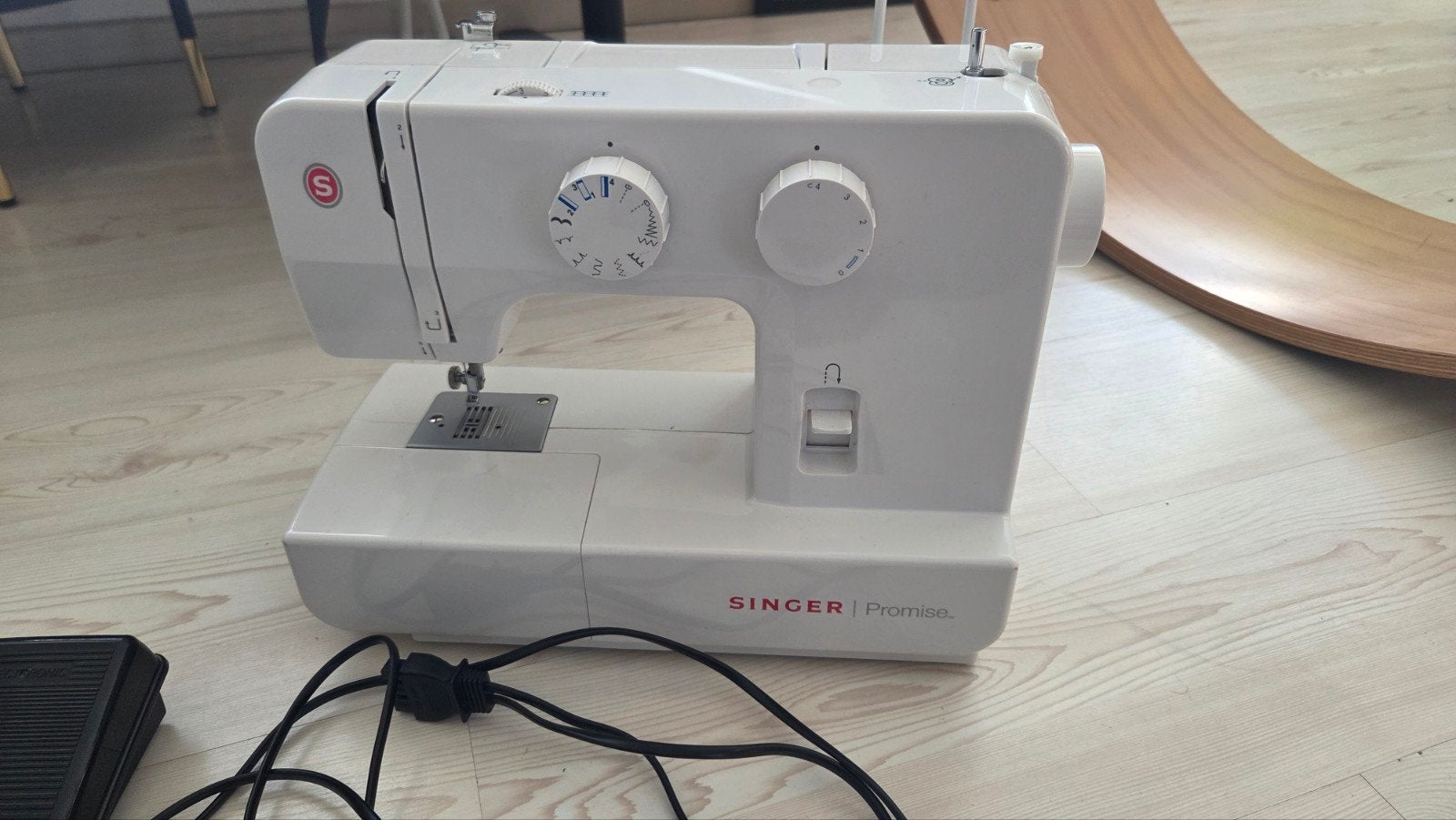 Singer Promise naaimachine | heeft een hapering, Ophalen, Gebruikt, Naaimachine, Singer